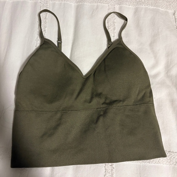 Dynamite Ribbed Olive Crop Tank – Size XS - Picture 1 of 3
